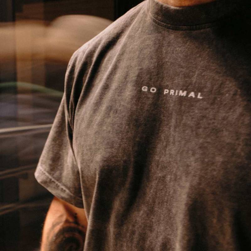 T-SHIRT OVERSIZE COMMMIT TO THE HARD