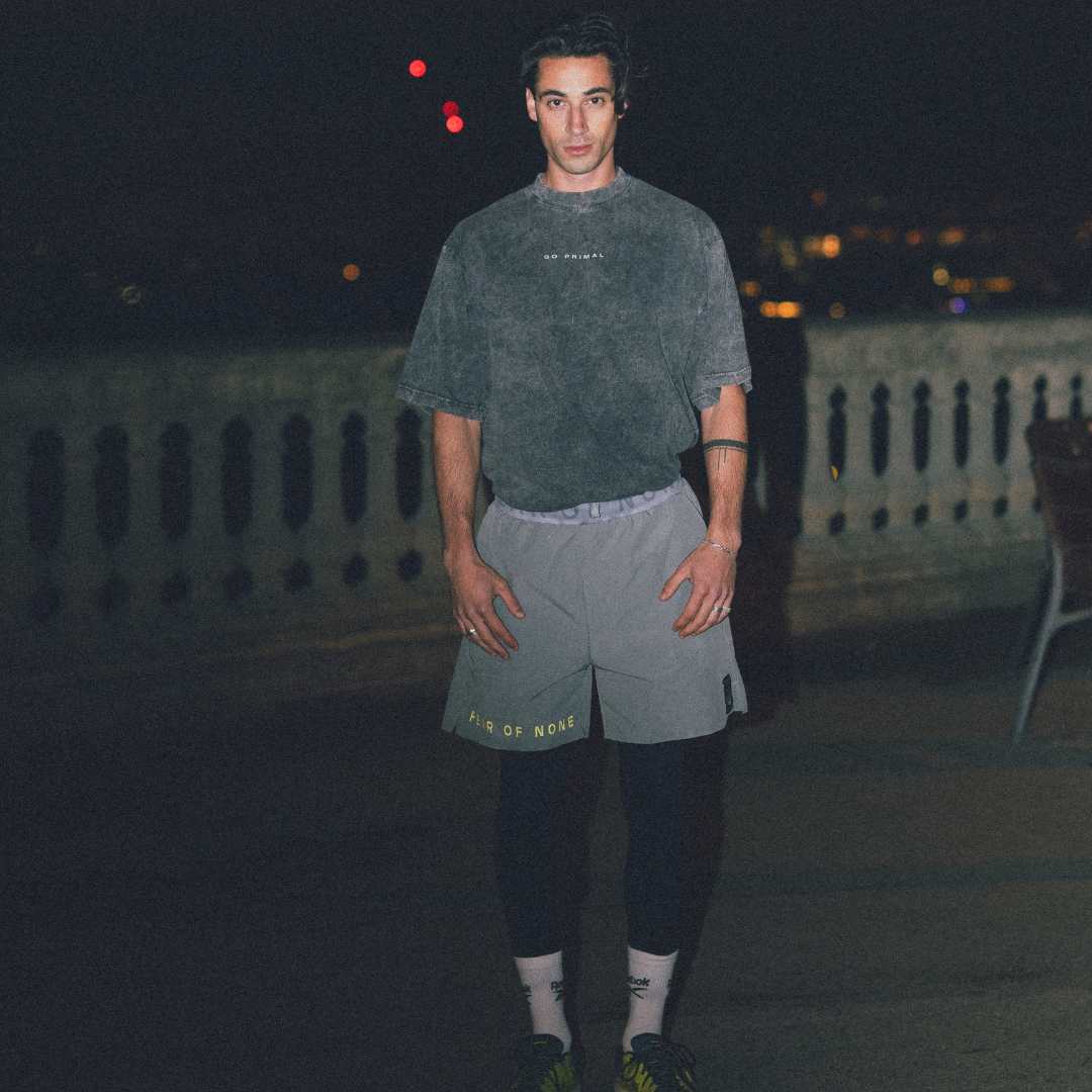 DAS OVERSIZE T-SHIRT COMMMIT TO THE HARD